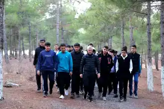 Tahmazoğlu Gençlerle Yürüyüş Yaptı, Sporun Önemini Vurguladı