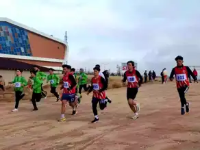 Niğde'de Okul Sporları Atletizm Kros Müsabakaları
