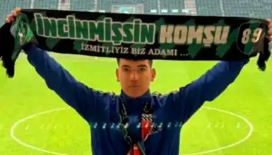 17 Yaşındaki Genç Futbolcu Tribünden Düştü, Yaşam Mücadelesi Veriyor