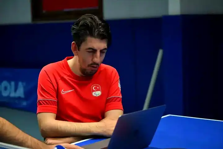Öztürk ve Turan, AA Yılın Kareleri'nde Oy Kullandı
