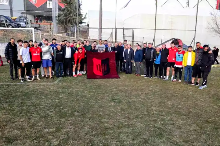 Özkan Yalım Uşakspor'u Antrenmanda Ziyaret Etti