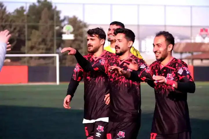 Şehitkamil Belediyespor 4. Galibiyetini Aldı!