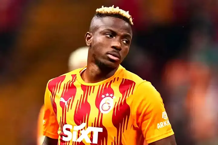 Osimhen, Galatasaray'da Kalıyor!